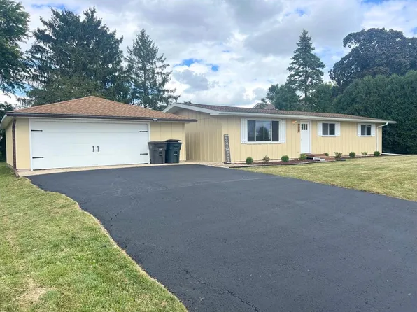 209 East South STREET, Lake Geneva, WI 53147