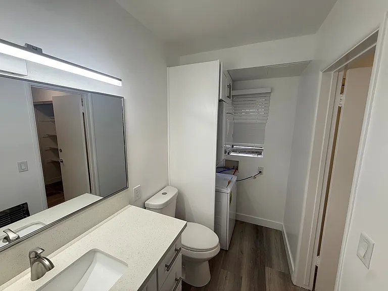 11915 Goshen Ave #3 — Photo 16