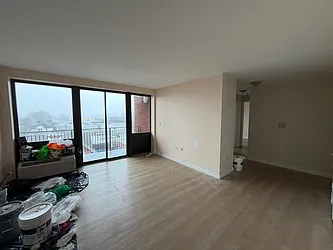 61 Village Road North, #4A