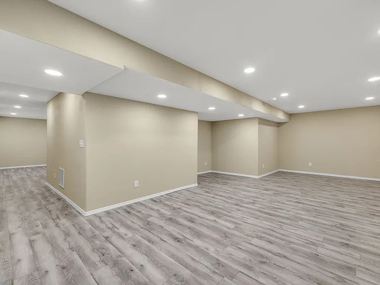 10327 Finn Dr — Photo 19