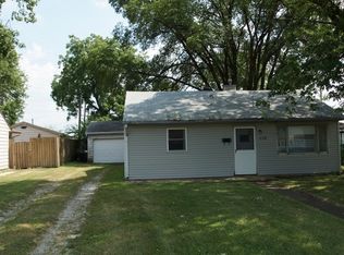 110 S Hammes Ave, Joliet, IL 60436