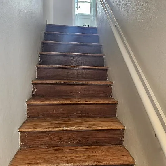 967 E Maple St — Photo 12