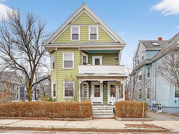 3rd image of 326 Summer St