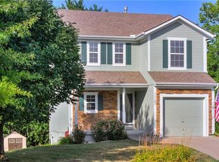 11123 Highview Rd, Peculiar, MO 64078