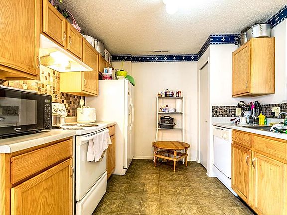 5th image of 6346 Monteo Ln