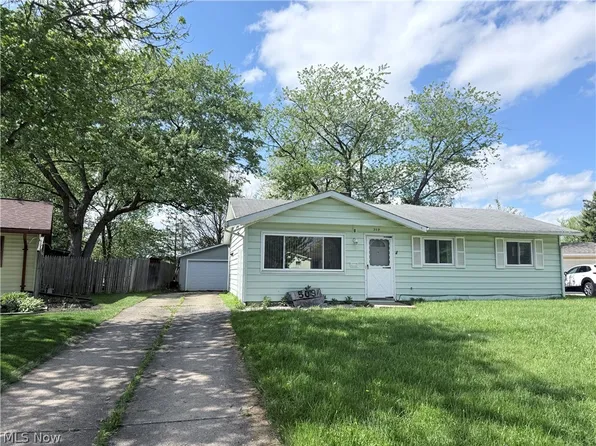 509 Chestnut Dr, Berea, OH 44017