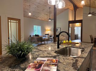 6190 N Viking Ridge Rd, Bloomington, IN 47404