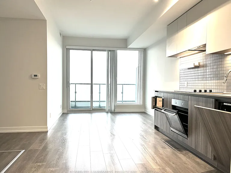 898 Portage Pkwy #2001 — Photo 3