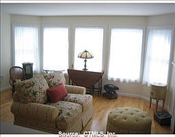 4th image of 68 Fairway Dr