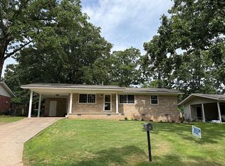 8901 Holiday Dr, Sherwood, AR 72120