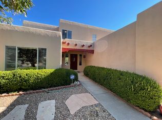 4240 Sundance St, Santa Fe, NM 87507