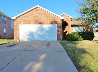 1112 Melrose Dr, Burleson, TX 76028