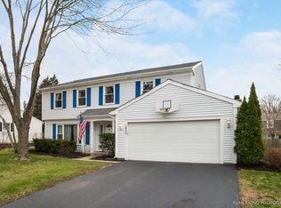 1934 Templar Dr, Naperville, IL 60565