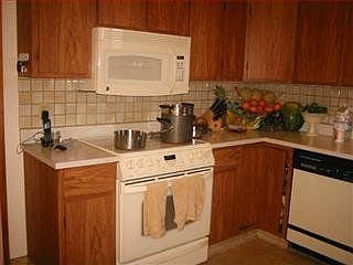 4th image of 1114 Miller Ave