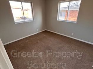 5107 NW Karen Blvd #30, Riverside, MO 64150