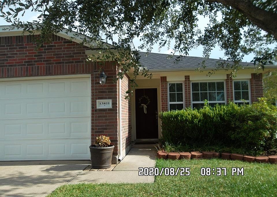 1st image of 13811 Coral Wood Ln