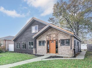 18756 Sherman St, Lansing, IL