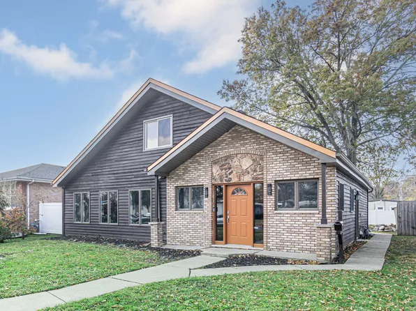 18756 Sherman St, Lansing, IL 60438