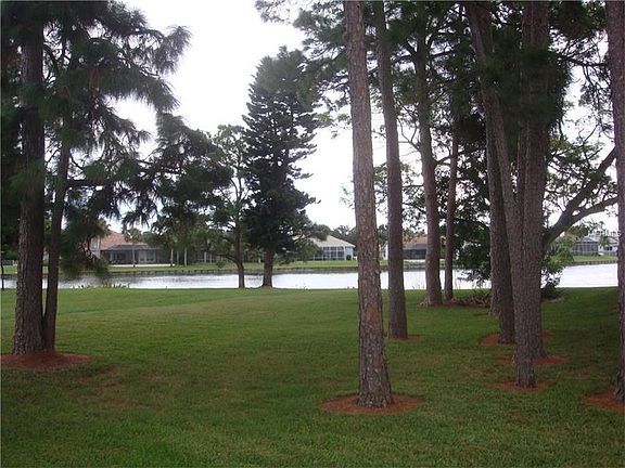 4th image of 4909 Milano Ct NE