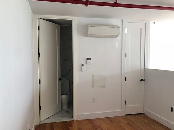 4th image of 391 Woodbine St #2D