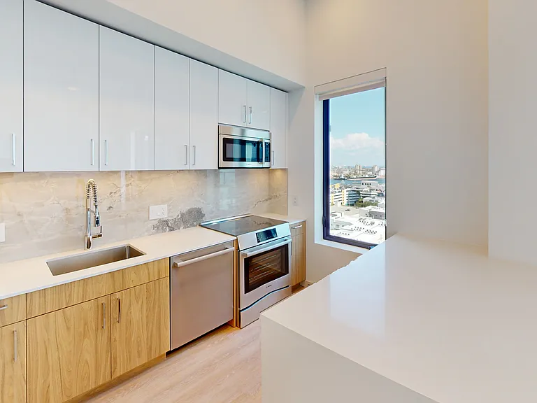 101 N Meridian — Photo 96