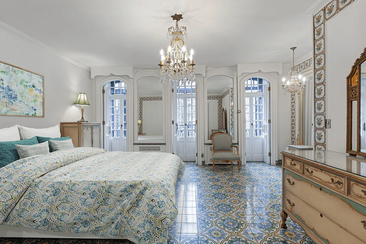 227 East 60th Street 2A