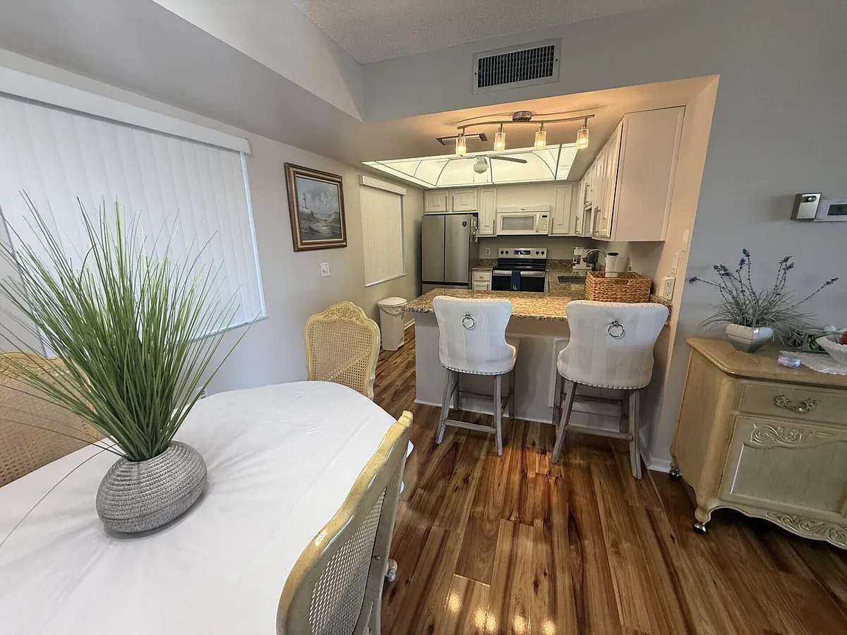 Building Photo - 2400 S Ocean Dr #7642