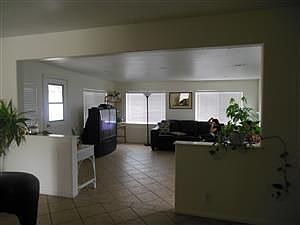 4th image of 510 N North Redwood Dr