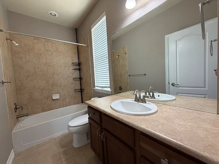 8229 S Country Club Pkwy — Photo 7