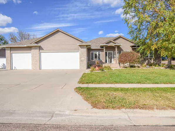 5012 E Tiger Lilly St, Sioux Falls, SD 57110