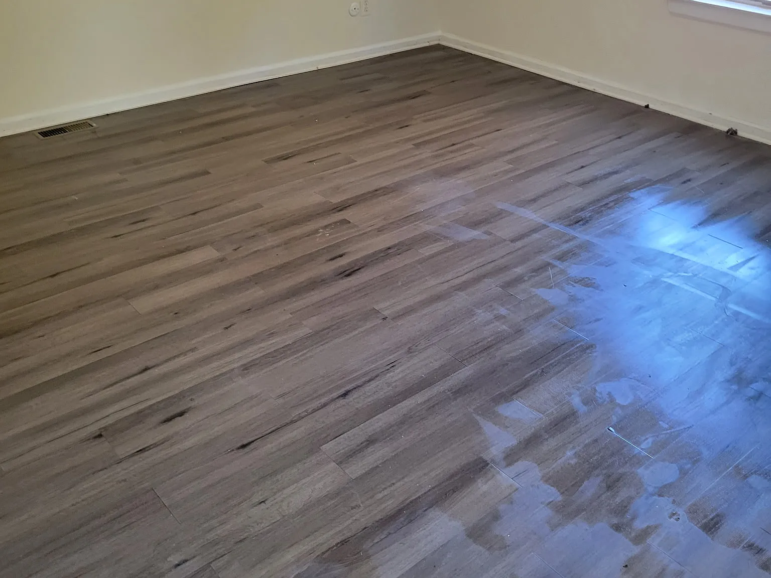 3 bed, 1.5 bath, 1300 sqft, $2,500 — Photo 3