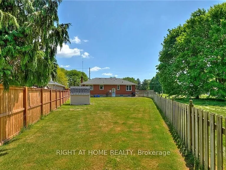 6357 Dorchester Rd — Photo 26