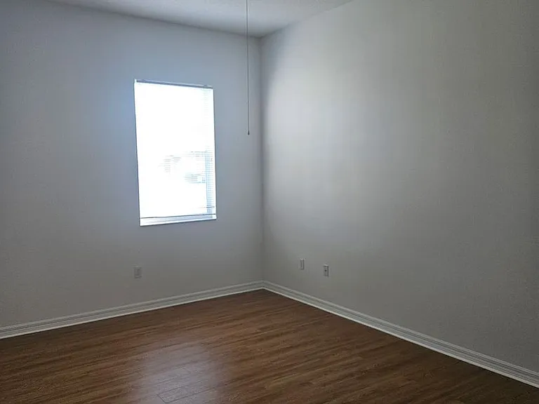 1 Emmons Ln — Photo 27