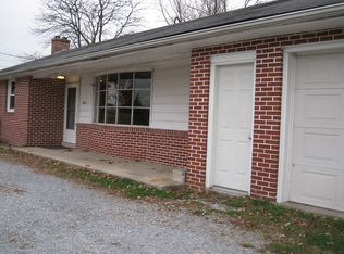 1322 Rawlinsville Rd, New Providence, PA 17560