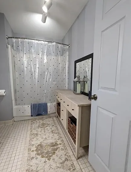 917 Madison St #14 — Photo 6