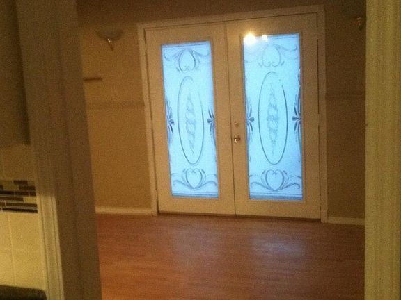 4th image of 11030 Bernice Ave
