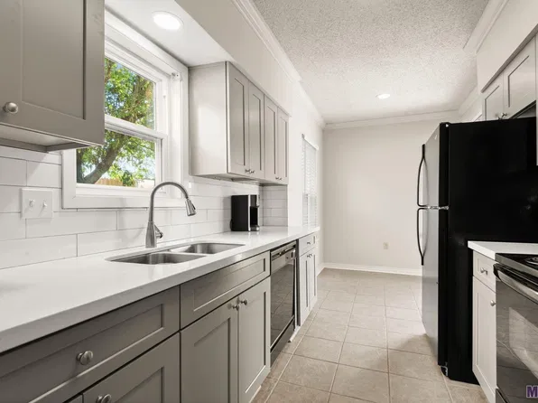8155 Jefferson Hwy APT 402, Baton Rouge, LA 70809