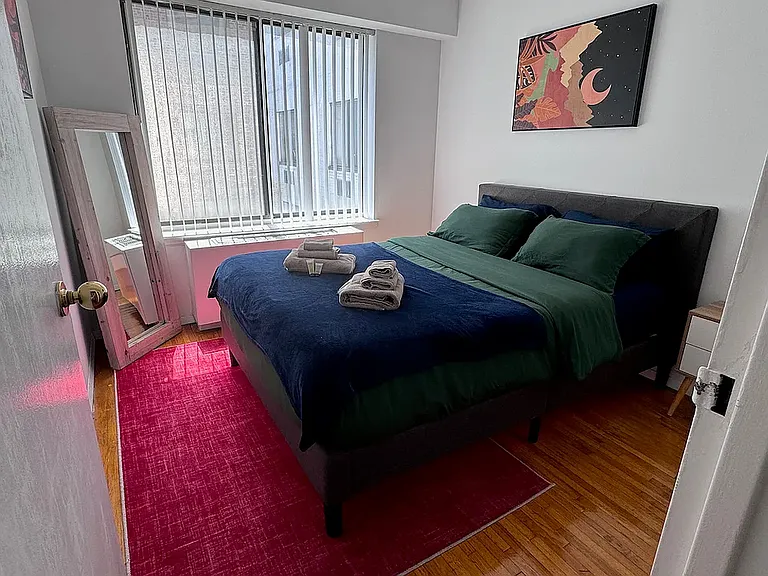 121 E 12th St #5I — Photo 4