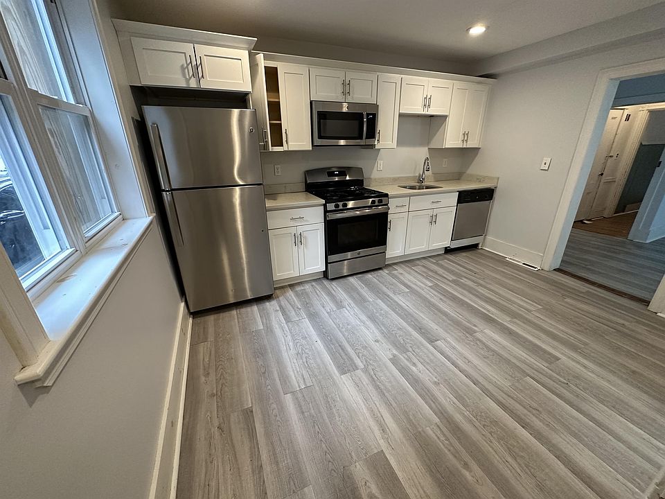 1st image of 23 Pratt St