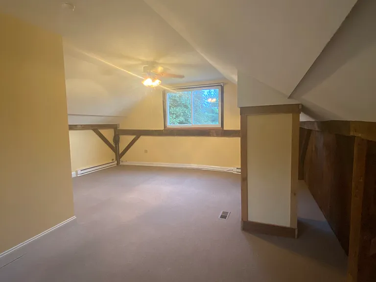 336 E Dark Hollow Rd — Photo 2