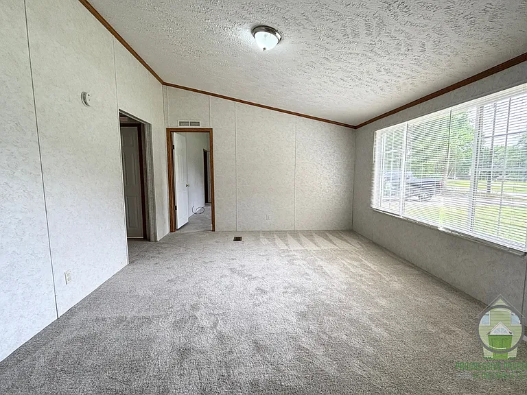 68 Honeysuckle Dr — Photo 2