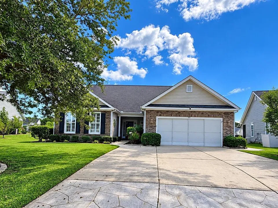 557 Vermillion Dr