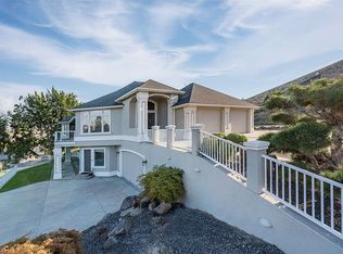 127 Meadow Hills Dr, Richland, WA