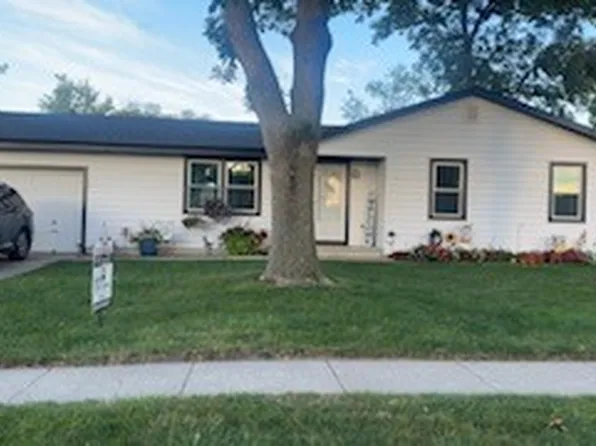 1115 31st St, Perry, IA 50220