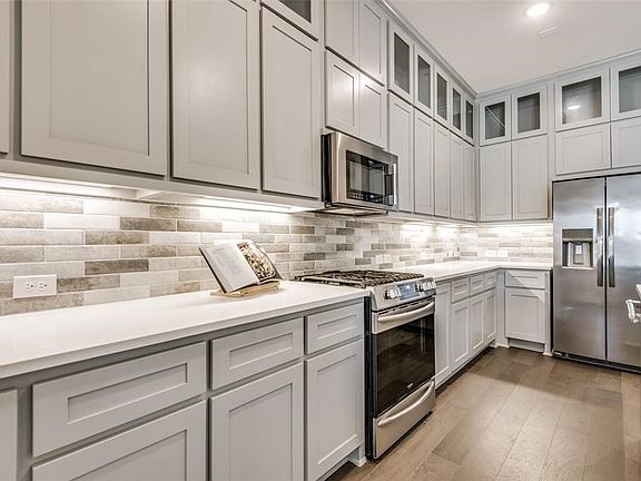 5th image of 1917 Wittington Pl