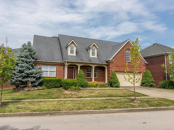 2nd image of 2704 Red Leaf Dr
