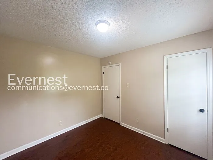 4909 Buford Ave — Photo 13