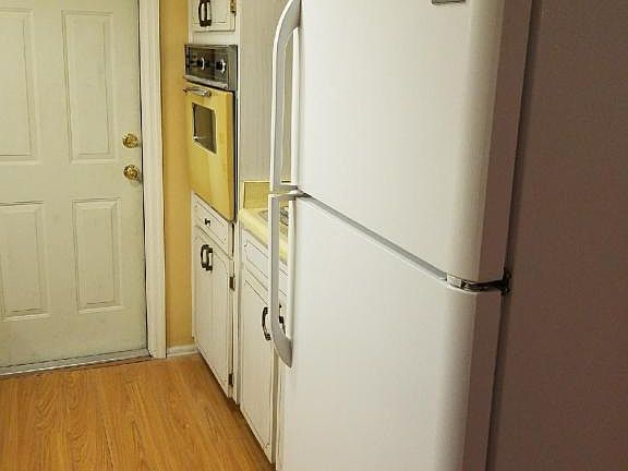 3rd image of 11531 Newell Dr