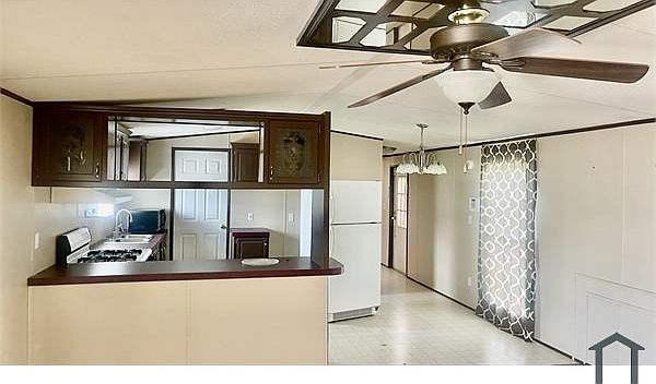 2nd image of 1185 Lee Road 203