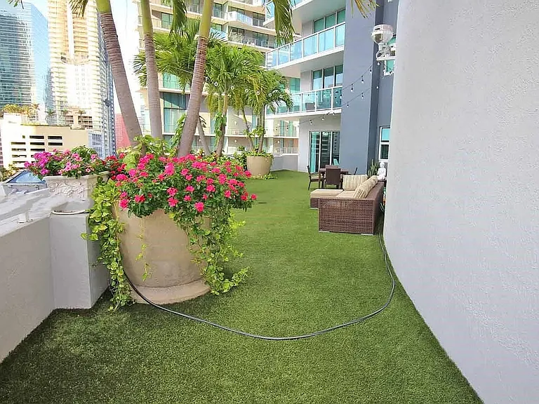 1250 S Miami Ave #802 — Photo 36